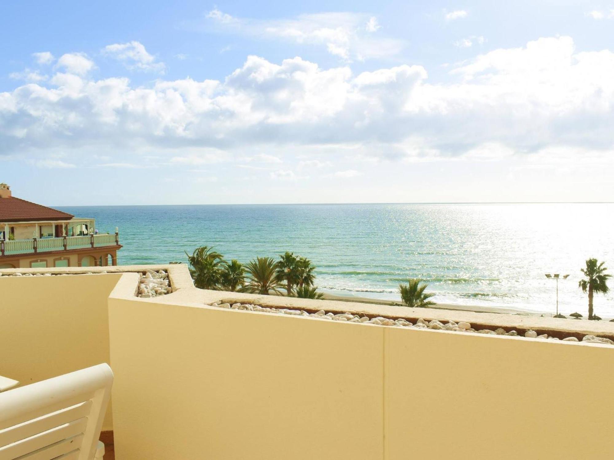 Magnifico Atico Frente Al Mar En Ricon De La Victoria Appartement Rincón de la Victoria Buitenkant foto